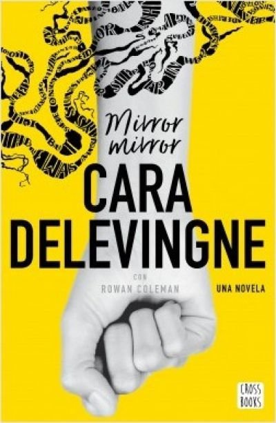 Resumen de Mirror, Mirror. Una Novela